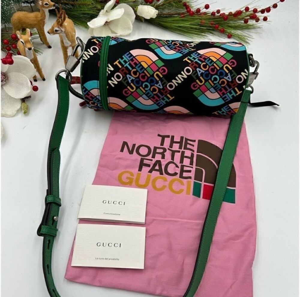 Gucci X North face shoulder bag made in Italy